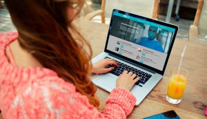 Latam: empresas consideran un reto crear políticas de beneficios para trabajo remoto