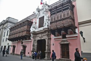 Conoce los procedimientos para legalizar y apostillar documentos