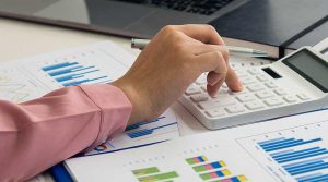 Tasas de expansión del crédito se ralentizan frente al 2020