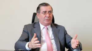 Oscar Valdés: “De los radicales hemos pasado a los progres, llenos de teoría pero sin resultados”