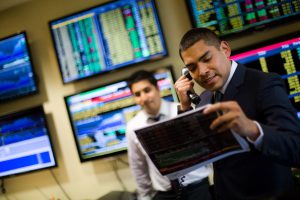 BVL: Tips para invertir tus ingresos adicionales de fin de año