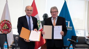 CCL y Colegio de Ingenieros del Perú firman convenio de cooperación académica y profesional