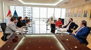 CCL se reunió con presidente de Comisión de Economía del Congreso para tratar reactivación
