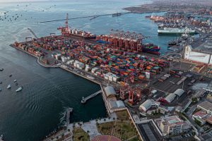 Tráfico portuario de Perú cayó entre enero y mayo