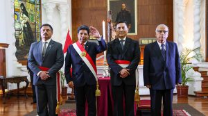 Gobierno designa nuevos ministros de Defensa y MTC