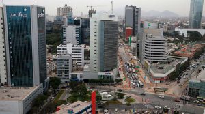 El desempeño de la inflación y el PBI en el Perú entre enero y agosto