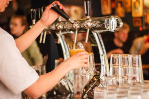 Oktoberfest: Entregas de cerveza en menos de 10 minutos aumentan cerca de 183 % en Turbo