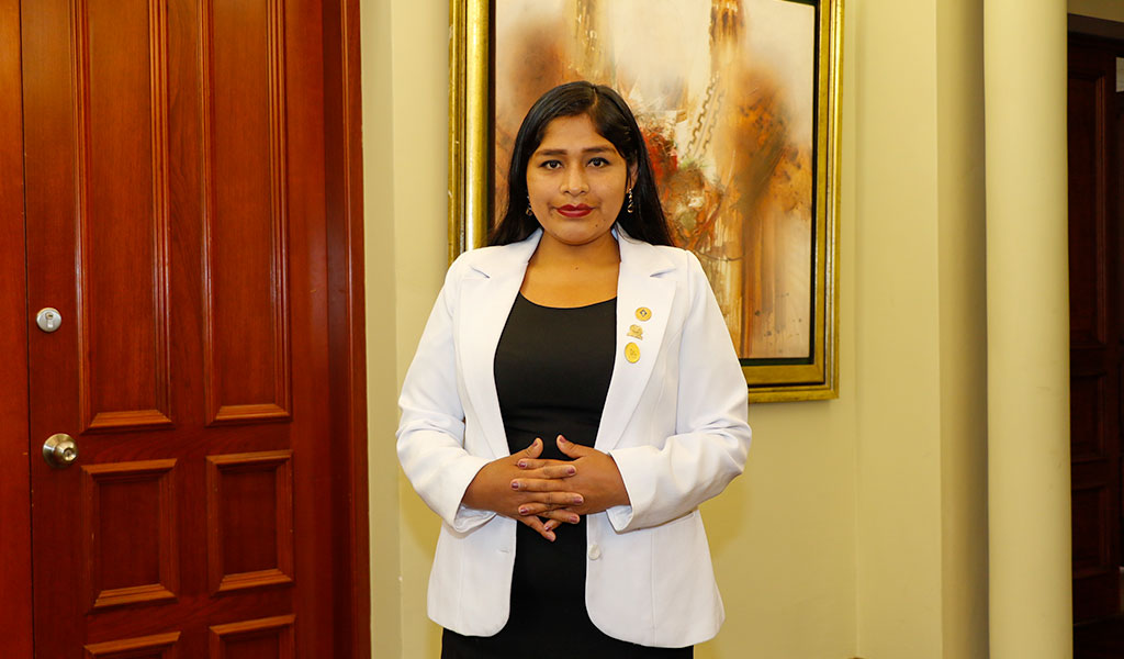 QF Pilar Camarena: la empresa que brinda consultoría y asesoría a los negocios farmacéuticos