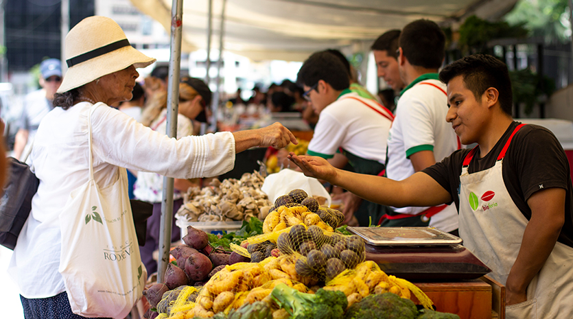 Expectativas de inflación bajan en abril a su menor nivel en 14 meses