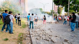 “Manual de primeros auxilios” para empresas impactadas por crisis social