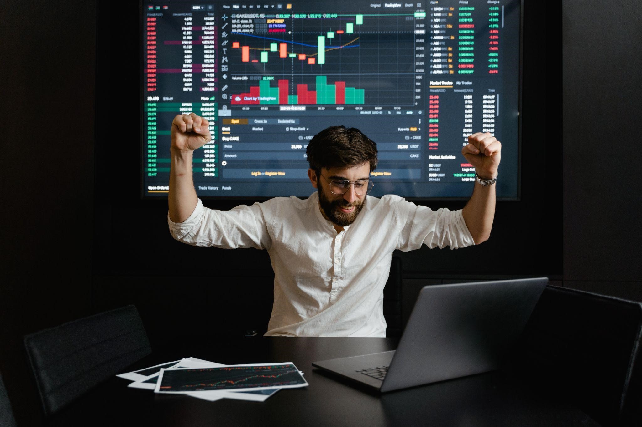 Regum: Aprende a invertir en 2 meses con el curso de bolsa y mercados financieros