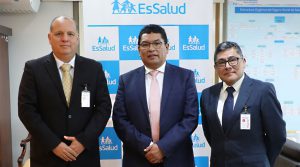 Gremio de Salud de la CCL se reúne con presidente de EsSalud