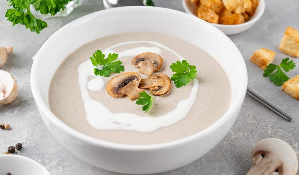 Receta: Aprende a preparar una crema de champiñones