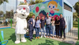 Bimbo restauró plaza de juegos Miguel Grau en Carmen de la Legua