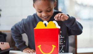 McDonald’s: Cosas que debes saber sobre la emblemática Cajita Feliz