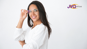 Asociado CCL: Conoce a Ópticas JVQ  la empresa más grande del Perú