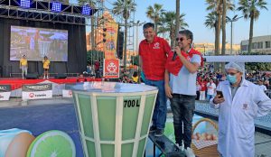Record Guinness: Teletón presentó el Pisco Sour más grande del mundo junto a Tabernero