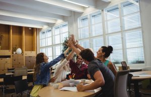 ¿Existe la envidia en tu empresa? Cuatro consejos para que no sea un problema en el ambiente laboral