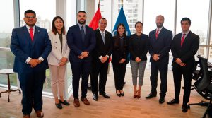 El Salvador busca retomar negociaciones para suscribir TLC con Perú