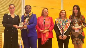 Empresarias peruanas recibieron premio IWEC 2023