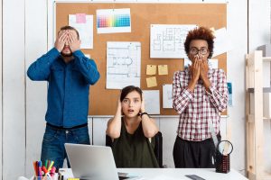 ¿Qué comportamientos y emociones radican más en los centros laborales?