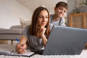 Año escolar 2024: ¿Cómo el comercio electrónico está transformando la experiencia de compra?