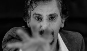 Miguel Iza: “Un país sin teatro es un país muerto”