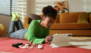 Año escolar 2024: ¿Cómo elegir la tablet ideal para tus estudios?