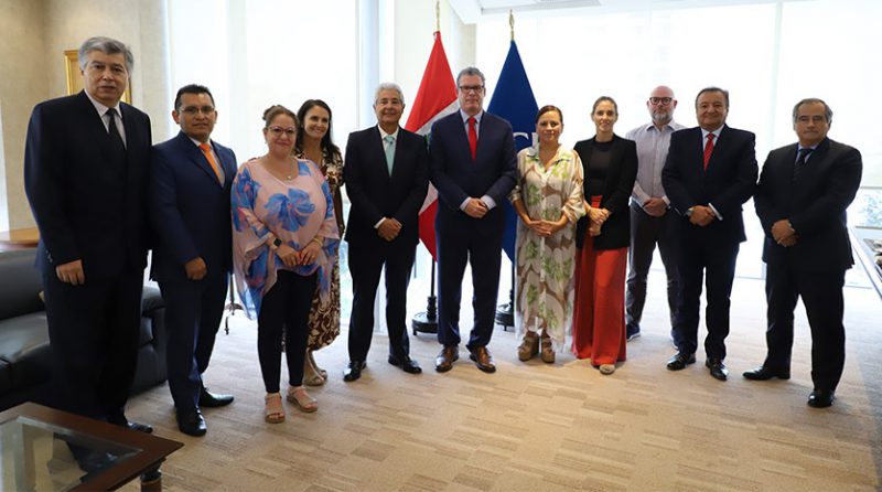 CCL se reunió con ministro de Educación para mejorar la calidad educativa
