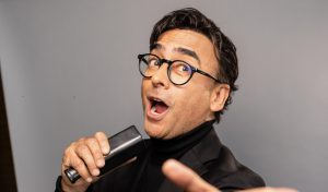 Adal Ramones llega a Lima con su monólogo “Pinches Redes Sociales”