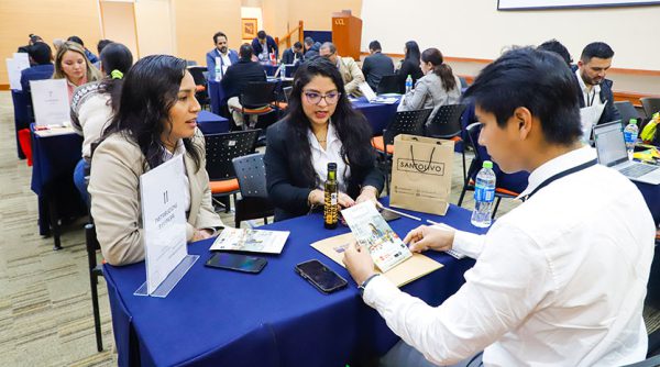 salsas, agua embotellada, productos amazónicos.