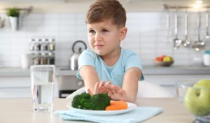 Trastorno Restrictivo de la Alimentación por Evasión (ARFID): ¿Cómo reconocerlo en nuestros niños?