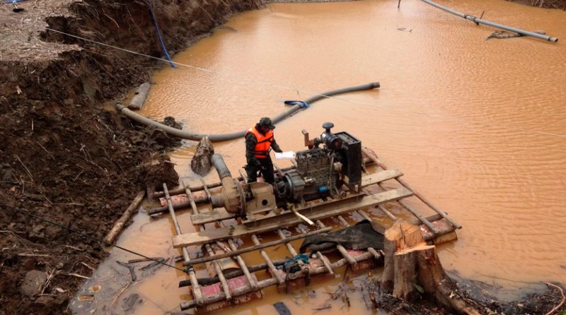 Perú: Minería ilegal y delitos contra la administración pública las mayores amenazas