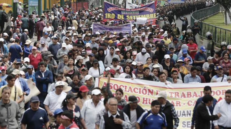 Sectores de comercio y servicios los más golpeados por protestas