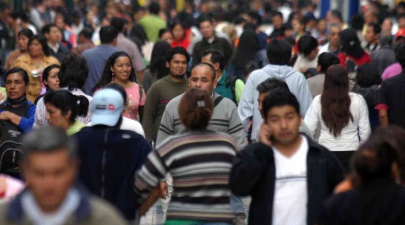 65 % de peruanos creen que la economía está peor que el 2023