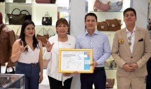 Renzo Costa inaugura su primera tienda inclusiva en el Jockey Plaza