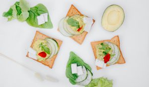 ¿Buscas opciones saludables para tu dieta diaria? Descubre lo que Riwi, asociado CCL, tiene para ti