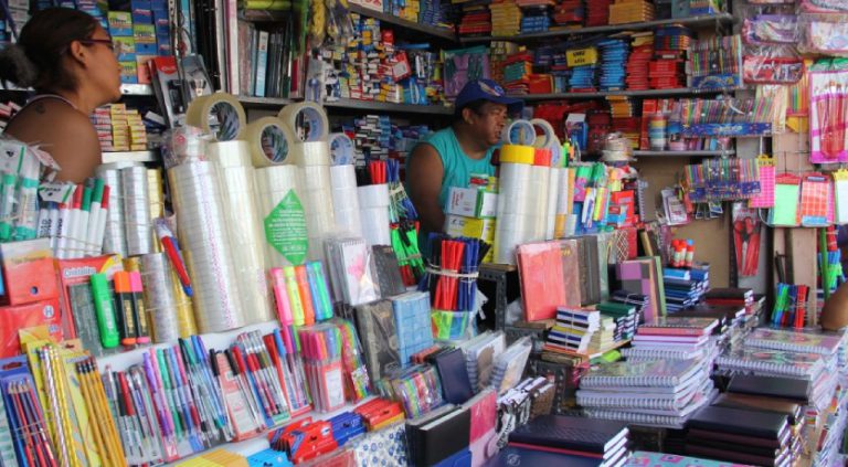 canasta básica escolar