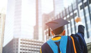 Centro de Idiomas Gran Bretaña celebra su primer aniversario con logros clave en la educación