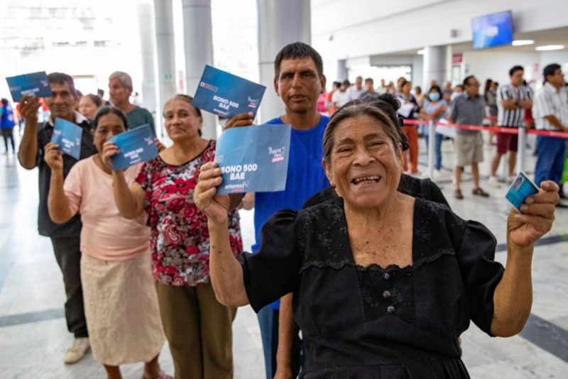 Ministerio de Vivienda entrega bonos de alquiler a afectados por lluvias 2025
