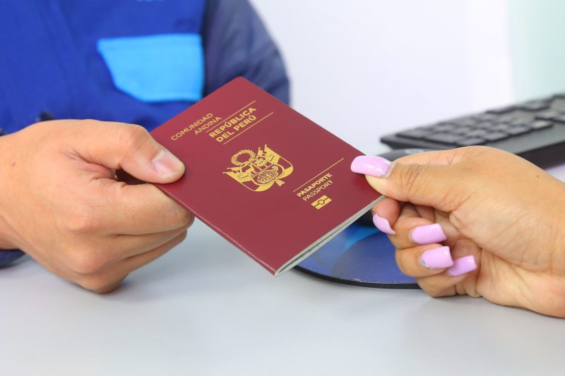 Emisión de pasaportes hasta junio 2025.