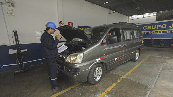 SUTRAN: Vehículos cuyas placas terminen en 3 deben pasar por revisión técnica durante el mes de mayo
