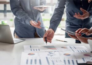 Inversión inteligente en panoramas inciertos: claves para tomar decisiones este 2025