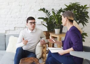 “Hablar para vivir mejor”: la iniciativa de PIA ASEM para impulsar el bienestar emocional