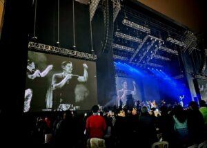 Carlos Vives durante concierto en Lima: “Mientras la política nos desune, la música nos une”