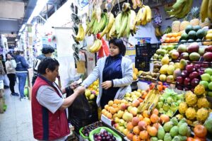 Perú destacó por su estabilidad de precios frente a sus pares de la región en 2025