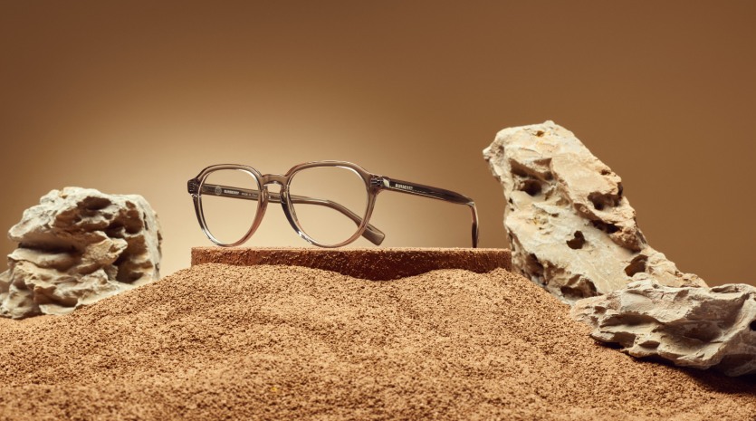 El minimalismo sigue marcando pauta en la moda óptica. (Foto: Vision Center).