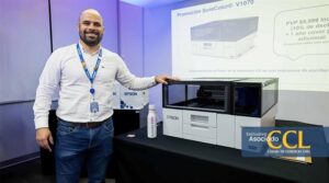 Epson presenta la SureColor V1070, su nueva impresora UV de cama plana