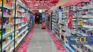 P&G presenta tienda experiencial para su marca Herbal Essences