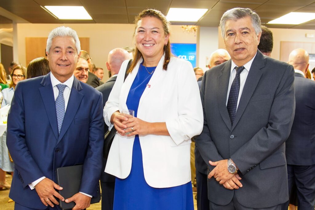 embajadora de reino unido